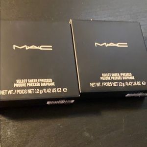 ONE LEFT: MAC select sheet pressed powder. NC25